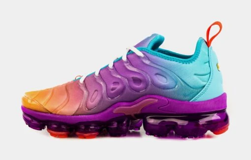 Nike Air VaporMax Plus Womens Running Shoes (Purple/Blue) -Nike 23694ba6d79998a5b95b3fb020a1b7ae