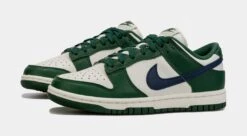 Nike Dunk Low Gorge Green Womens Lifestyle Shoes (White/Green) -Nike 807ffb314483ba87fff63c97b7d73462