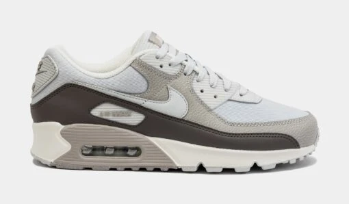 Nike Air Max 90 Mens Running Shoes (White/Grey) -Nike 8a139e71d43c235b53e9e0e7464435bb