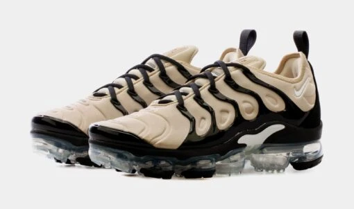 Nike Air VaporMax Plus Beige Black Mens Running Shoes (Beige/Black) -Nike 8e907b3b17c4d18390ec04a273b67aad