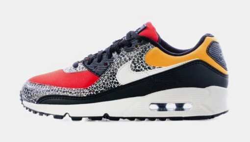 Nike Air Max 90 SE Womens Lifestyle Shoes (Black/Chile Red/Pollen Yellow) -Nike 8ec3034049b03f7dc4a52a8c604b0900