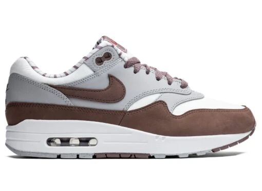 Nike Air Max 1 Premium 'Shima Shima' -Nike ONENESS 0015 NIKE AIR MAX 1 PRM SUMMIT WHITE PLUM ECLIPSE FB8916 100 ae30e728 8ffb 4011 b1f6 aa91040666ac