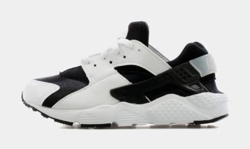 Nike Huarache Run Preschool Lifestyle Shoe (Black/White) -Nike ced38e59c9d61685e2c38c7c22bacb12