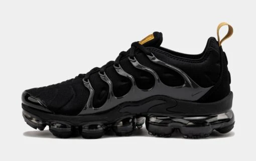 Nike Air VaporMax Plus Mens Running Shoes (Black) -Nike f47a77e376de5bb788ad47131f4b4e93